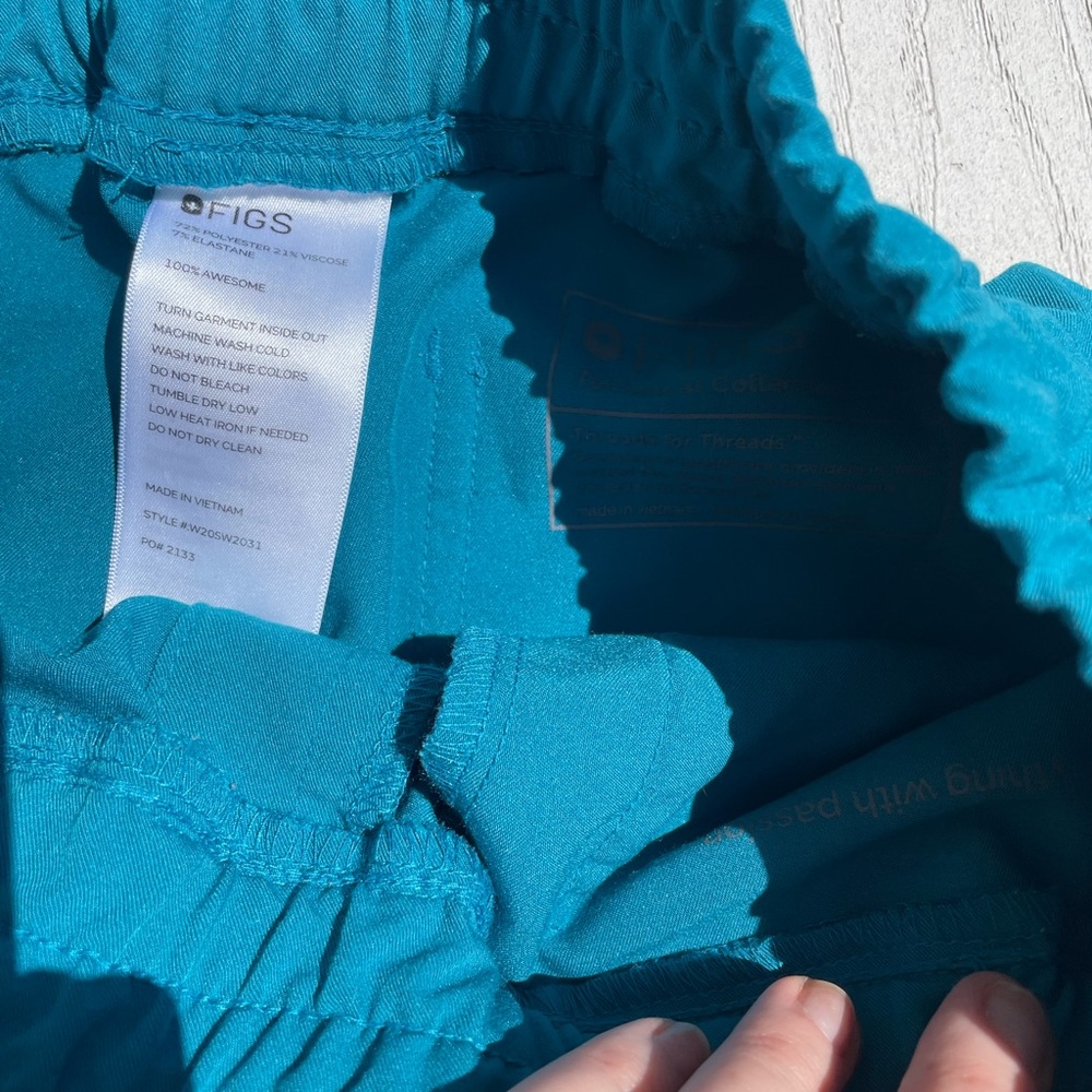 Figs high waisted yola pants medium